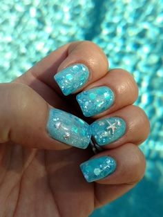 #beachmani #beachnails #cruisenails #vacationnails #seashellnails #notpolish #colorchangeacrylic #oviedonails #nailsbyTammy #nailswag #notd #starfishnails #mermaidnails #crushedshellnails  #summernails #florida #oviedo #tntnailsoviedo @tamhiept Ocean Water Nails, Seaglass Nails, Ocean Nail, Fish Nails, Seashell Nails, Cruise Nails, Beach Nail Art, Florida Nails, Sea Nails