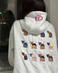 Easily your aesthetic outfit with our Angel Emoji Embroidery Hoodie Size:• M: Bust: 112cm/ 44.1 in, Length: 66cm/ 26.0 in, Sleeves: 53cm/ 20.9 in• L: Bust: 116cm/ 45.7 in, Length: 68cm/ 26.8 in, Sleeves: 54cm/ 21.3 in• XL: Bust: 120cm/ 47.3 in, Length: 70cm/ 27.6 in, Sleeves: 55cm/ 21.7 in• XXL: Bust: 124cm/ 48.8 in, Length: 72cm/ 28.3 in, Sleeves: 56cm/ 22.0 inMaterial: Polyester, Cotton Embroidered Long Sleeve Trendy Hoodie, Trendy Long Sleeve Embroidered Hoodie, Trendy Embroidered Hooded Hoodie, Trendy Embroidered Hooded Sweatshirt, Oversized Embroidered Cotton Hoodie, Oversized Embroidered Casual Hoodie, Embroidered Long Sleeve Hoodie For Streetwear, Gray Long Sleeve Hoodie With Embroidered Logo, Casual Streetwear Hoodie With Custom Embroidery