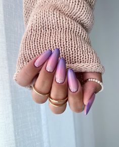 Summer Nail Ideas for 2023: Embrace the Sun with These Fun and Flirty Designs Winter Gel Nails, Bright Summer Nails Designs, Light Purple Nails, Winter Nails Gel, Fun Summer Nails, Summer Nail Ideas, Art Deco Nails, Romantic Nails