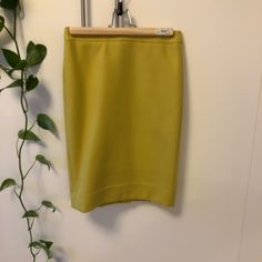 Jcrew Wool Pencil Skirt( Brand New ) Green Mini Skirt For Workwear, Green Lined Pencil Skirt For Work, Yellow Pencil Skirt For Workwear, Green Pencil Skirt For Work, Chic Fitted Yellow Pencil Skirt, Yellow Midi Skirt For Work, Yellow Knee-length Pencil Skirt For Spring, Chic Yellow Fitted Pencil Skirt, Green Relaxed Fit Pencil Skirt