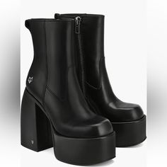 Brand New With Box And Dust Bag. Water Platform, Womens High Boots, Dr Shoes, Black Platform Boots, Gogo Boots, Black Block Heels, Square Toe Boots, Chunky High Heels, Estilo Punk