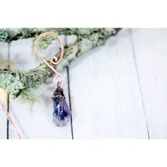 Raw crystal ornament | Amethyst crystal ornament | Raw crystal Christmas ornament EXTRAS Crystal Christmas, Raw Quartz Crystal, Tiny Studio, Raw Quartz, Crystal Ornament, Holiday Set, Raw Crystal, Amethyst Crystal, Quartz Crystal