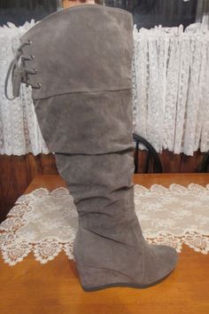 Shoedazzle SUNNI Wedge Boots Gray Size 9 Casual Knee-high Wedge Boots For Spring, Casual Spring Knee-high Wedge Boots, Shoe Dazzle, Wedge Boots, See Pictures, The Back, Wedges, Lace Up, Zipper