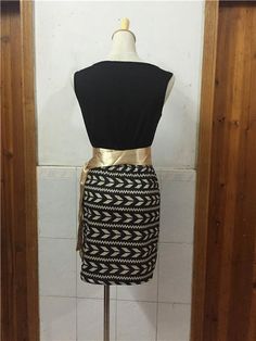 This dress with sleeveless and long sleeves two style. Bodycon stripe short dress is so sexy and unique. It's suit wear to office and party. Size:S,M,L,XLBust: S:85-88cm M:90-93 cm L:97-100cm XL: 104-109cmWaist: S:65-67cm M:70-72 cm L:76-80cm XL: 84-88cmLength: S:72-74cm M:74-76cm L:76c-78m XL: 80-82cmHips: S:91-94cm M:97-99 cm L:103-107cm XL: 110-116cmStyle: Short sleeve,Long sleeveStyle: mini dressPattern Type: StripedNeckline: ScoopSleeve's Length: long sleeve/short sleeveSilhouette: Sheath, Mini Office, Hip Clothes, Office Dress, Office Dresses, Size Pattern, Striped Shorts, Xl Dress, Short Dress, Pencil Skirt