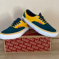 Retro Style Colorblock Vans Shoes Green Yellow New W Box Men’s 6.6 Casual Yellow Skate Shoes With Contrast Sole, Retro Yellow Sneakers For Skateboarding, Yellow Retro Sneakers For Skateboarding, Casual Yellow Skate Shoes With Rubber Sole, Sporty Yellow Vans Skate Shoes, Yellow Lace-up Skate Shoes With Cushioned Footbed, Yellow Slip-on Sneakers With Gum Sole, Vans Yellow Low-top Sneakers, Yellow Low-top Vans Sneakers