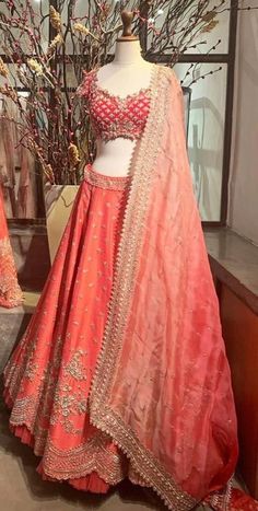 Gazal Gupta Lehenga, Modern Lehenga Designs Style, Latest Long Dresses, Dupatta Draping, Ring Ceremony, Floral Lehenga