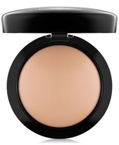 Mineralize Skinfinish Natural | macys.com Mac Makeup Looks, Best Mac Makeup, Natural Beauty Makeup, Mac Makeup, Natural Face, Makeup Designs, Makeup Reviews, Face Powder, Setting Powder