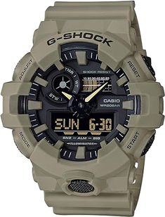 G-Shock GA-700UC G Shock Men, Casio Vintage, Timex Watches, Amazing Watches, G Shock Watches, Casio G Shock, Kids Watches, 200m, Classic Watches