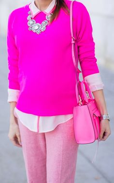 Pink Sweaters, Rosa Neon, Look Rose, Hello Fashion, Simply Chic, Pink Pants, Everything Pink, Pink Outfit, Pink Pink