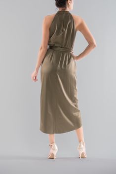 Give chic sophistication with this elegant satin twist neck tulip dress. Cocktail Dress Nordstrom, Tulip Dress, Fitted Midi Dress, Jordans Women, Tie Waist Dress, Tie Neck, Nordstrom Dresses, Tie Belt, Jumpsuit Dress