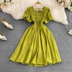 Cute A line short dress fasion girl dressFabric: blendedColor: red, green, apricot, blackSize(cm): free size(1inch=2.54cm)length 95cm bust 66-98cm waist 54-82cmPlease check the size carefully when you choose items. Solid Color Square Neck Sundress, Trendy Green Mini Dress With Square Neck, Trendy Green Solid Color Dress, Trendy Solid Green Dress, Green Knee-length Solid Mini Dress, Chic Green Solid Color Dress, Spring Dresses With Square Neck In Solid Color, Green Non-stretch Midi Dress, Summer A-line Midi Dress In Solid Color