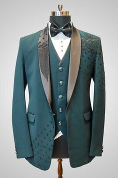 Light Blue party wear suit set of 5 pieces includes jacket with work as shown in image , a vest /waistcoat , pant, bow tie , and a white plain shirt to catch the eyeballs in event. *𝐓𝐞𝐱𝐭 𝐦𝐞 𝐢𝐧 𝐭𝐡𝐞 𝐦𝐞𝐬𝐬𝐚𝐠𝐞 𝐬𝐞𝐜𝐭𝐢𝐨𝐧 𝐟𝐨𝐫 𝐚𝐧𝐲 𝐪𝐮𝐞𝐫𝐲. * Kid's suit are also available. * ■𝙁𝙖𝙗𝙧𝙞𝙘 :- premium terry rayon 📌𝙉𝙊𝙏𝙀:- --------------- 𝙋𝙊𝙎𝙎𝙄𝘽𝙄𝙇𝙄𝙏𝙔 𝙊𝙁 𝙇𝙄𝙏𝙏𝙇𝙀 𝘿𝙀𝙑𝙄𝘼𝙏𝙄𝙊𝙉 𝙄𝙉 𝘾𝙊𝙇𝙊𝙍 𝘿𝙐𝙀 𝙏𝙊 𝘿𝙄𝙁𝙁𝙀𝙍𝙀𝙉𝙏 𝙎𝘾𝙍𝙀𝙀𝙉𝙄𝙉𝙂 𝘼𝙉𝘿 𝙋 Italian Tuxedo, Suit For Prom, Tuxedo Suit For Men, Stylish Waistcoats, Lavender Pants, Green Tuxedo, Italian Suit, Groom Tuxedo, Stylish Suit