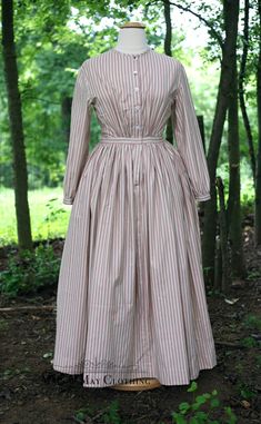 1880s Working Class Dress, Victorian Work Dress, 1860s Work Dress, Vintage Dresses 1800 Victorian, History Costumes, Wrapper Dress, Working Dress