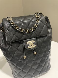 Chanel Urban Spirit BackpackBlack Caviar LGHWSize 20 × 25 × 10 cmMicrochipApril 2023New w sealIncludes dust bag and receiptRTP 9160 sgdPrice now 8500 sgd 6360 usd CN6095-02 Luxury Backpack Chanel, Chanel Business Affinity Backpack, Gold Ounce, Black Caviar, Red Fox, Chanel Black, Diaper Backpack, Blue Jacket, Black Backpack