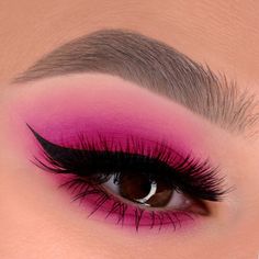 Pink Eyeshadow Look, Cute Eye Makeup, Barbie Makeup, Halloween Tattoo, Edgy Makeup