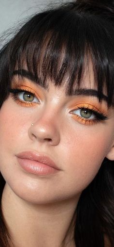 Makeup For Grey Dress, Black Smokey Eye Makeup, Face Cake, Makeup App, Black Eye Makeup, Eyeshadow Ideas, Makeup Order, 얼굴 드로잉, Makeup 101