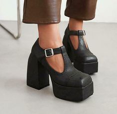 Heels Online, Women Heels, Buckle Shoes, Chunky Platform, Platform Pumps, T Strap, Style Chic, Latest Fashion For Women