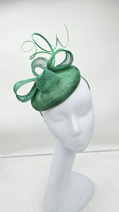 Green Wedding Fascinator. Beautiful headpiece for bridesmaids and a great accessory for a cocktail party or church outfit.  Comes with a pin or headband for an elegant but secure look. - Headband and hairclip  - Ready to ship  - Lightweight - Free Shipping - Fast shipping - Customize by adding different color flowers and or feathers Check my store for styles and colors.  Hatsandpearls.etsy.com Find more at my website: Www.hatsandpearls.com  Reach out to me if you can't find what you are looking for.  I can make cake custom orders and help you style and match your outfit  Tag and share your pictures when you wear and style our hats.  Instagram: @hats_pearls Facebook: Hats Pearls Thank you for visiting and happy shopping! Cheap Customizable Green Hats, Luxury Green Fascinator For Party, Kentucky Derby Hat-style Headband Gift, Elegant Adjustable Fascinator As A Gift, Elegant Headband For Royal Ascot Gift, Elegant Mini Hats For Summer Gifts, Elegant Mini Hat Headband As Gift, Elegant Mini Hat Headband Gift, Adjustable Mini Hat With Structured Crown For Party