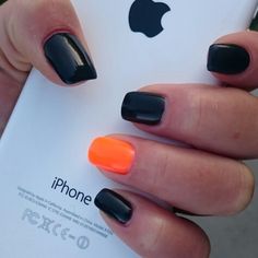 Short Black And Orange Nails, Black And Orange Sparkle Nails, Simple Halloween Nails Black And Orange, Eclipse Core, Black Orange Nails, Black And Orange Nail Designs, Orange Black Nails, Black And Orange Halloween Nails, Black And Orange Nails