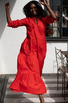 The Sienna maxi dress is our best seller as its such a versatile piece. The red poplin makes such a big statement. Evoking power and sensibility. This dress can be worn all year long. Fabric: 100% cotton PLS NOTE THERE IS NO RETURN ON THIS ITEM. ALL OF OUR SAMPLE SALES ARE FINAL Nigeria Dress, Red Dress Casual, Los Angeles Lifestyle, Causal Dresses, Online Kids Clothes, Skirts For Kids, Dusters, Happy Vibes, Long Maxi