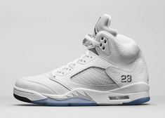 Jordan V, Jordan Basketball Shoes, Nike Air Jordan 5, Jordan 5 Retro, Metallic Sneakers, Baskets Nike, Air Jordan 5 Retro, Air Jordan Retro, Nike Free Shoes