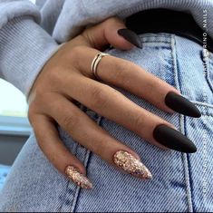 Classy Bright Nails, Birthday Nail Inspo Acrylic Medium, Sassy Nails Designs, Office Nails, Unghie Sfumate, New Years Nail Designs, Sassy Nails, Her Nails, Sparkle Nails