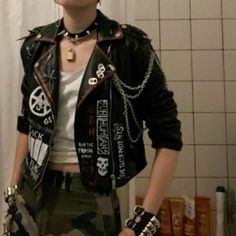 Alt Outfits, Aesthetic Grunge Outfit, Estilo Punk, New Rock, Looks Black, Punk Outfits, Alt Fashion, Swaggy Outfits, Alternative Outfits