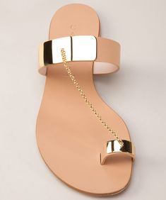 Ka. Brega Pretty Sandals, Toe Ring Sandals, Fashion Shoes Sandals, Fashion Slippers, Fancy Shoes, Girly Shoes, Stylish Sandals