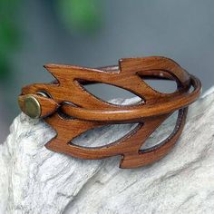 Leather Trinkets, Leather Creations, Leather Inspiration, Leather Wrist Cuff, Handmade Leather Jewelry, Celtic Bracelet, Lucky Leaf, Leather Jewels, Leather Bracelets Women