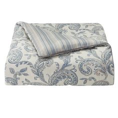 a blue and white paisley print sheet set