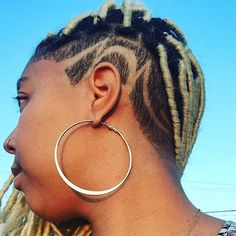 Unique Undercuts Inspo Womens Undercut, Unique Undercut, Badass Haircut, Side Quiff, Hair Trends 2015, Undercut Styles, Undercut Men