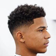 Fade Haircut Styles, Black Boys Haircuts, Best Fade Haircuts, Black Hair Cuts, Low Fade Haircut, Men Haircut Curly Hair, Taper Fade Haircut, Black Men Haircuts