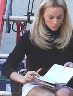 Margot Robbie Hair, Rory Gilmore, Pretty Hairstyles, Hair Looks, Hair Goals