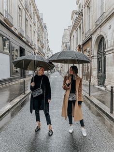 Cold Rainy Day Outfit, Amsterdam Outfit, Rainy Day Outfit For Work, Rain Outfit, Paris Winter, Rainy Day Fashion