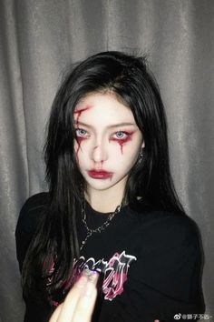 Crying Blood Makeup, Gunshot Makeup, Maquillaje Halloween Aesthetic, Makeup Scary Halloween, Angry Makeup, Blood Makeup Look, Halloween Makeup Looks Scary