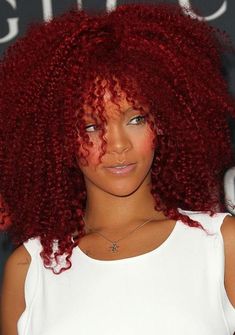 Short red hairstyles are sexy, fun, and full of personality. So, if you are looking for some inspo, check out our list of 54 celebrities who have rocked them. Rihanna Red Hair, Red Afro, Ciara Hair, Red Hair Trends, Cheap Human Hair Wigs, Rihanna Hairstyles, Short Red Hair, Jenifer Aniston, Long Human Hair Wigs