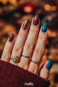 Looking for fall nail inspiration? We've got 50 chic, fall nail design ideas to try that are on trend for the season! So many styles from minimal fall nails to warm autumn tones. It's time for your fall manicure! Minimal Fall Nails, Chic Nail Ideas, Fall Nail Inspiration, Coastal Style Living Room, Fall Nail Design, Wedding Skincare, Autumn Spirit, Cozy Living Room Design, Autumn Tones