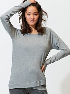 The Leanna Tunic is one of our most popular pieces for the season. This tulip-hem tunic is made from our feather fleece and is literally one of the softest & comfiest tops you will ever put on! Pair with some super comfy leggings or your favorite pair of jeans for a cozy look. Comfy Leggings, Comfy Tops, Raw Denim, Soft Tops, Heather Black, V Neck Tee, Favorite Jeans, Fleece Hoodie, Put On