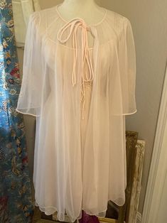 Vintage Robe Nightgowns, Cottagecore Nightgown, Vintage Short Sleeve Nightgown For Pajama Party, 50s Nightgown, Nightgown With Robe, Vintage Sheer Nightgown For Sleep, Withering Heights, Vintage Sheer Nightgown For Loungewear, 60s Nightgown