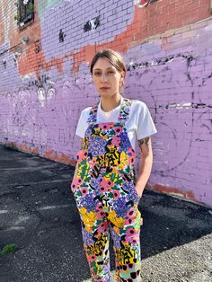 Carpenter Overall People I’ve Loved – NOOWORKS Artsy Outfit Ideas, Carpenter Overalls, Circle Dress, Nice Clothes, Classic Wardrobe, Teacher Outfits, Colourful Outfits, Fit Inspo, Brass Hardware