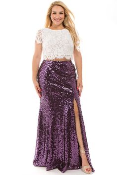 This purple sequin dress with thigh split is sure to turn heads. Dress it up or dress it down the choice is yours. Purple Sequin Skirt, Sequin Skirt Outfit, Sequin Maxi Skirt, Model Dress Kebaya, Purple Sequin Dress, Maxi Sequin Skirt, Big Girl Clothes, Fiesta Outfit, Glamour Style