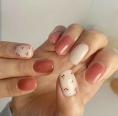 Gel Nails Multicolor, Minimal Nails Art, Hello Nails, Simple Acrylic, Subtle Nails, Nails Today, Nails Tips