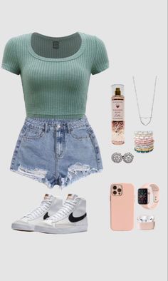 School Outfits Shorts Casual, Back To School Outfits With Shorts, Birthday Party Outfit Ideas Casual, Cruise Outfits For Teens, Cute Outfits For 6th Graders, Cute Outfits Summer For Teens, Teenage Outfit Ideas, High School Outfits Summer, School Outfits With Shorts