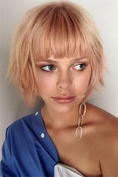 Pageboy Haircut, Haircuts For Girls, Girls Short Haircuts, Pastel Pink Hair, Bob Hairstyles With Bangs, Hair Color Pastel, Trendy Short Haircuts