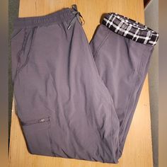 New With Tags Eddie Bauer Size 16 Fleece-Lined Pull On Pant With Drawstring One Back Pocket, 2 Front, And 2 Zipper Closed Pockets On The Side. Stormrepel Dwr Upf-50 Gray Winter Pants For Outdoor Activities, Gray Winter Outdoor Pants, Gray Winter Bottoms For Outdoor Activities, Gray Winter Pants For Outdoor, Hiking Pants Women, Cropped Cargo Pants, Womens Capri Pants, Nylon Pants, Travel Pants