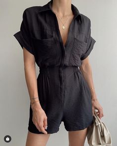 Minimal Outfit Summer, Korean Winter Outfits, Folk Clothing, Effortlessly Chic Outfits, Stylish Coat, Elegant Maxi Dress, Minimal Outfit, Casual Stylish, Casual Work Outfits