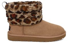 UGG Fluff Mini Quilted Leopard 1105358-AMP Leopard Print Uggs, Leopard Ankle Boots, Ugg Store, Leopard Boots, Sheepskin Boots, Outdoor Boots, Mini Quilt, Casual Heels, Classic Boots