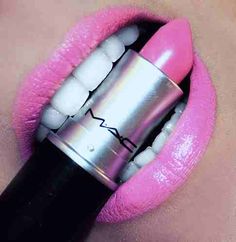 MAC Barbie! Orchid Lipstick, Neon Lipstick, Mac Make Up, Hot Pink Lips, Mac Lips, Makeup Mac, Mac Pro, Pink Lipstick, Mac Makeup