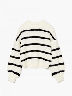 #clothes #roupas #short #jeans #croche #instagram #aesthetic #fashion Drop Shoulder Sweaters, 90s Grunge, Striped Sweater, Striped Knit, School Outfits, White Tops, Stripes Pattern, Everyday Look