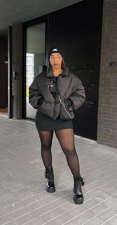 Baddie Skirt Outfits Winter, Seeing Your Ex Outfit, Petite Black Women Fashion, Plus Size Baddie Fall Outfits, Winter Black Women Outfits, Chelsea Boots Outfit Black Women, Boots Outfits Black Women, Cute Party Outfits Black Women, Fall Clothes Black Women